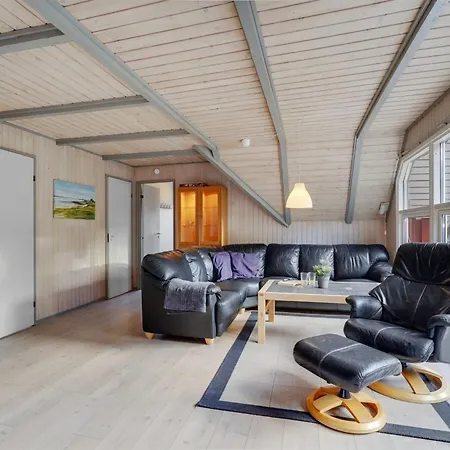 Feriehus Gunloeg - 3-1km From The Sea By Interhome